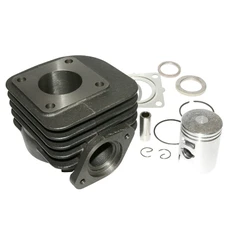 CYLINDRE SCOOT ADAPTABLE KYMCO 50 DINK 2T, TOP BOY 2T, VITALITY 2T, VITALITY FR 2012> (ADMISSION DANS CARTER) (AXE DE PISTON DIAM 12) -P2R FONTE AVEC PISTON GRAPHITE
