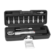 CLE DYNAMOMETRIQUE 1/4 SERRAGE DE 2 à 24 Nm AVEC DOUILLES ALLEN (DIAM DE 3 à 10 mm) ET TORX (T20 / 25 / 30) (LIVRE DANS UNE MALETTE) -P2R