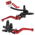 MAITRE CYLINDRE DE FREIN ET POIGNEE D'EMBRAYAGE MOTO UNIVERSEL AVANT AVEC BOCAL SEPARE DIAM 42mm ALU CNC ROUGE DROIT ET GAUCHE (COURSE REGLABLE 6 POSITIONS - RETRO DIAM 10 mm) (PAIRE) -P2R