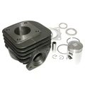 CYLINDRE SCOOT ADAPTABLE KYMCO 50 DINK 2T, TOP BOY 2T, VITALITY 2T, VITALITY FR 2012> (ADMISSION DANS CARTER) (AXE DE PISTON DIAM 12) -P2R FONTE AVEC PISTON GRAPHITE