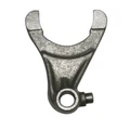 FOURCHETTE BVM INFERIEURE ARBRE SECONDAIRE 50 A BOITE ADAPTABLE TYPE MINARELLI 50 AM6/GENERIC 50 TRIGGER (DROIT)  -P2R-