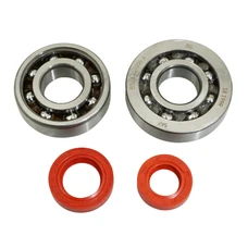 ROULEMENT D'EMBIELLAGE + JOINT SCOOT P2R ADAPTABLE PEUGEOT 50 SPEEDFIGHT 2, TKR, TREKKER (AVEC POMPE DELLORTO) (KIT SKF SC04A47CS+ 6204 POLYAMIDE C4/JOINT RACING ROUGE)