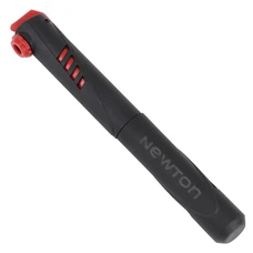 POMPE MINI ROUTE/VTT NEWTON RESINE NOIR/ROUGE 8 BARS L205mm VP/VS AVEC FIXATION PORTE BIDON 87g
