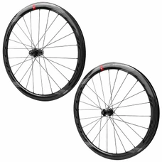 ROUES ROUTE DISQUE 700 FULCRUM WIND 400 CARBONE NOIR CENTERLOCK CASSETTE SHIMANO 11/10V AXE TRAVERSANT10X100 et 12x142 (PAIRE)